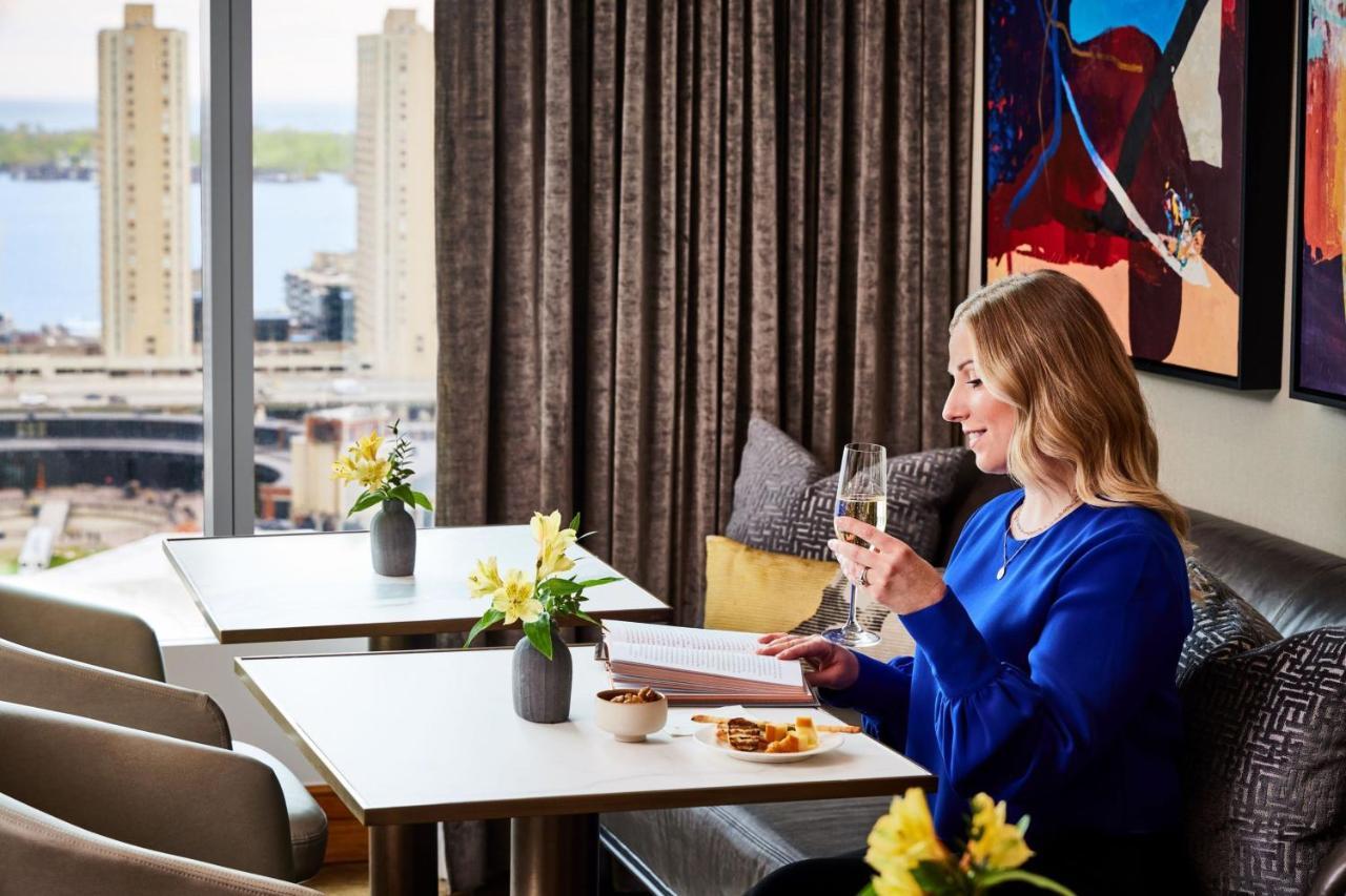 The Ritz-Carlton, Toronto Hotel Екстериор снимка